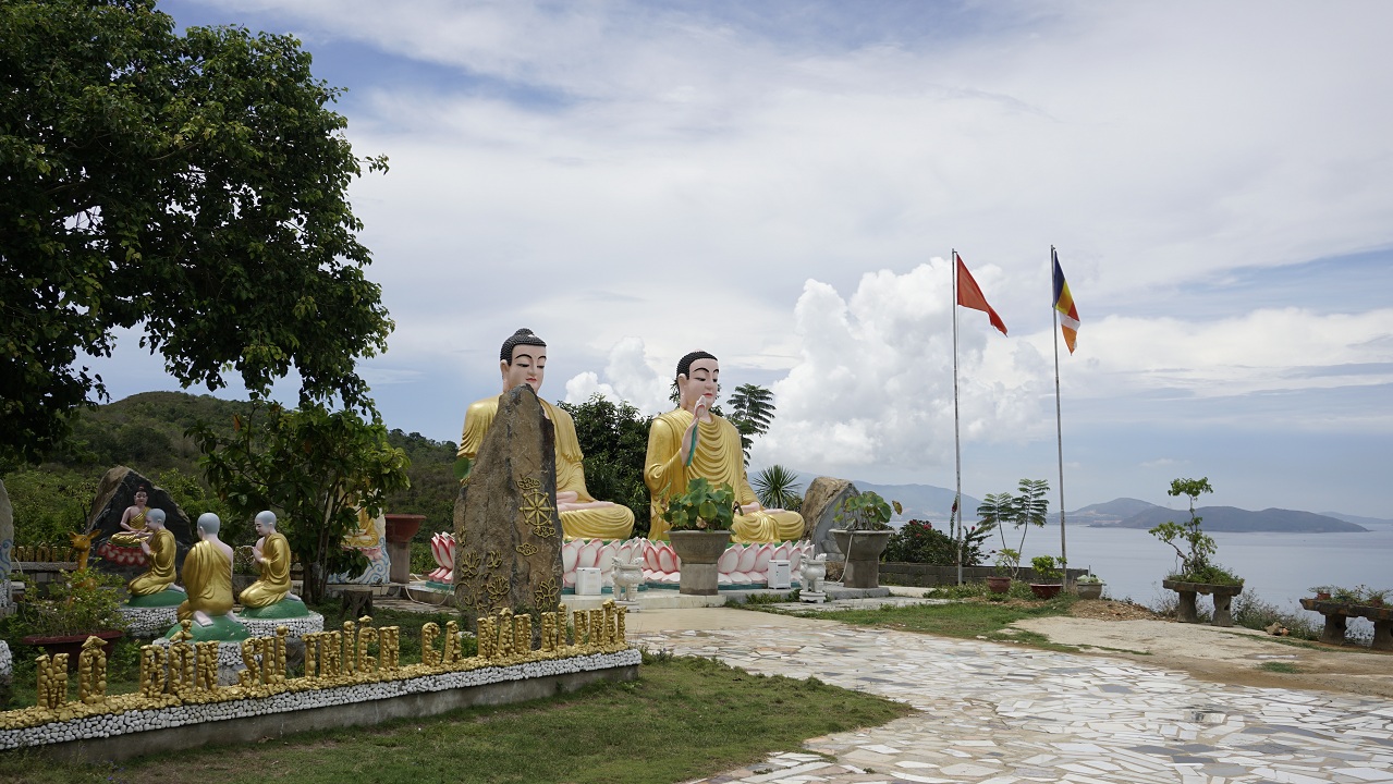 Hướng dẫn tham quan ngôi chùa cao nhất Nha Trang – Chùa Đa Bảo