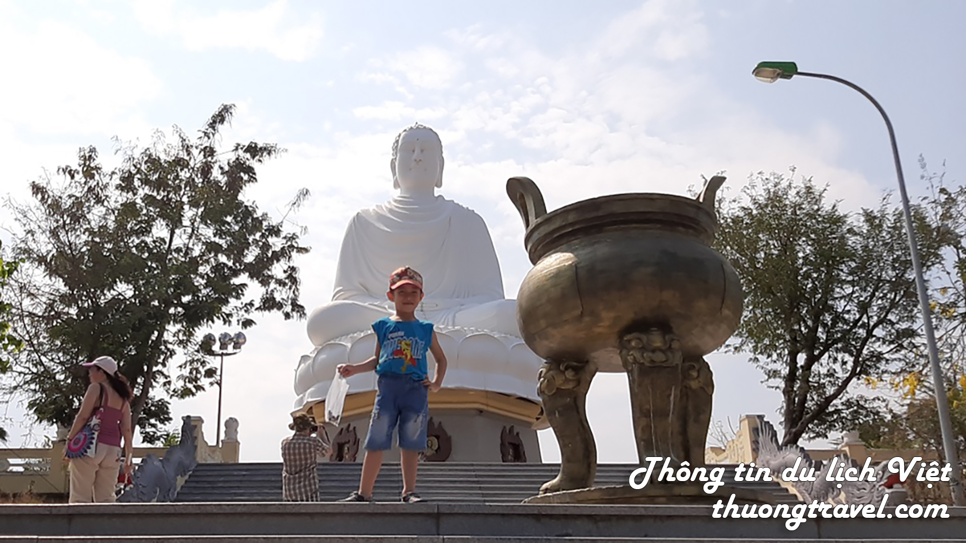 Ngôi chùa nổi tiếng nhất Nha Trang – Chùa Long Sơn