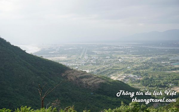 Leo núi Hòn Dồ, Topview ngắm toàn cảnh vịnh Nha Trang